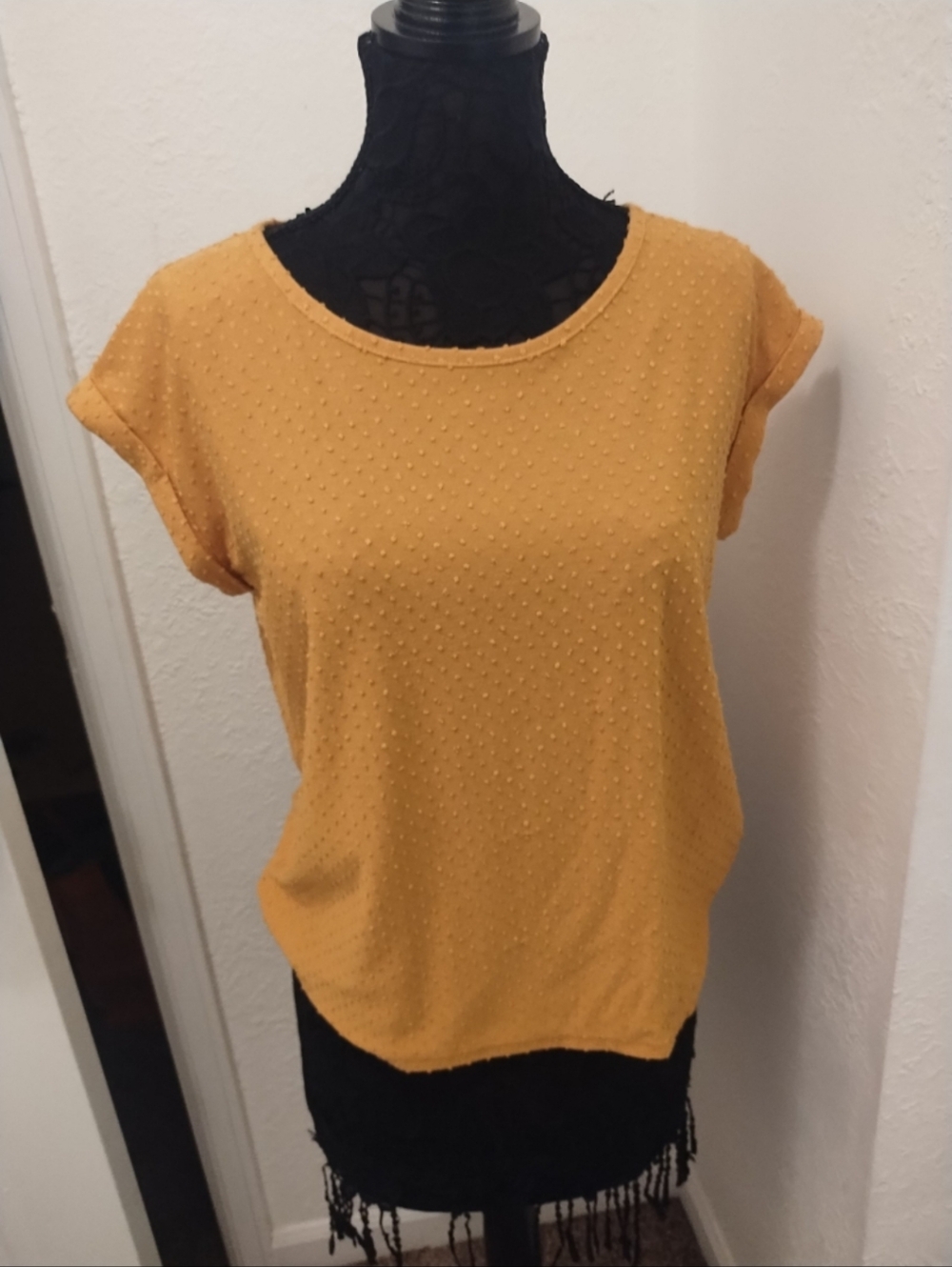 Rose & Olive Gold Fitted Short Sleeve Tee